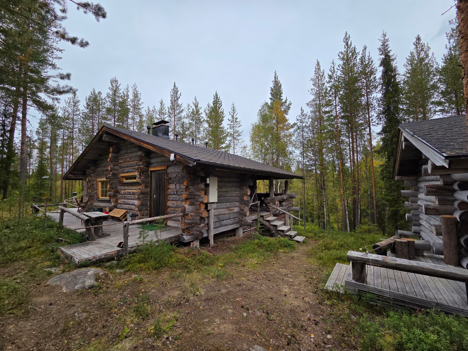 Metsolandia kelomökki Naruskassa, Sallassa